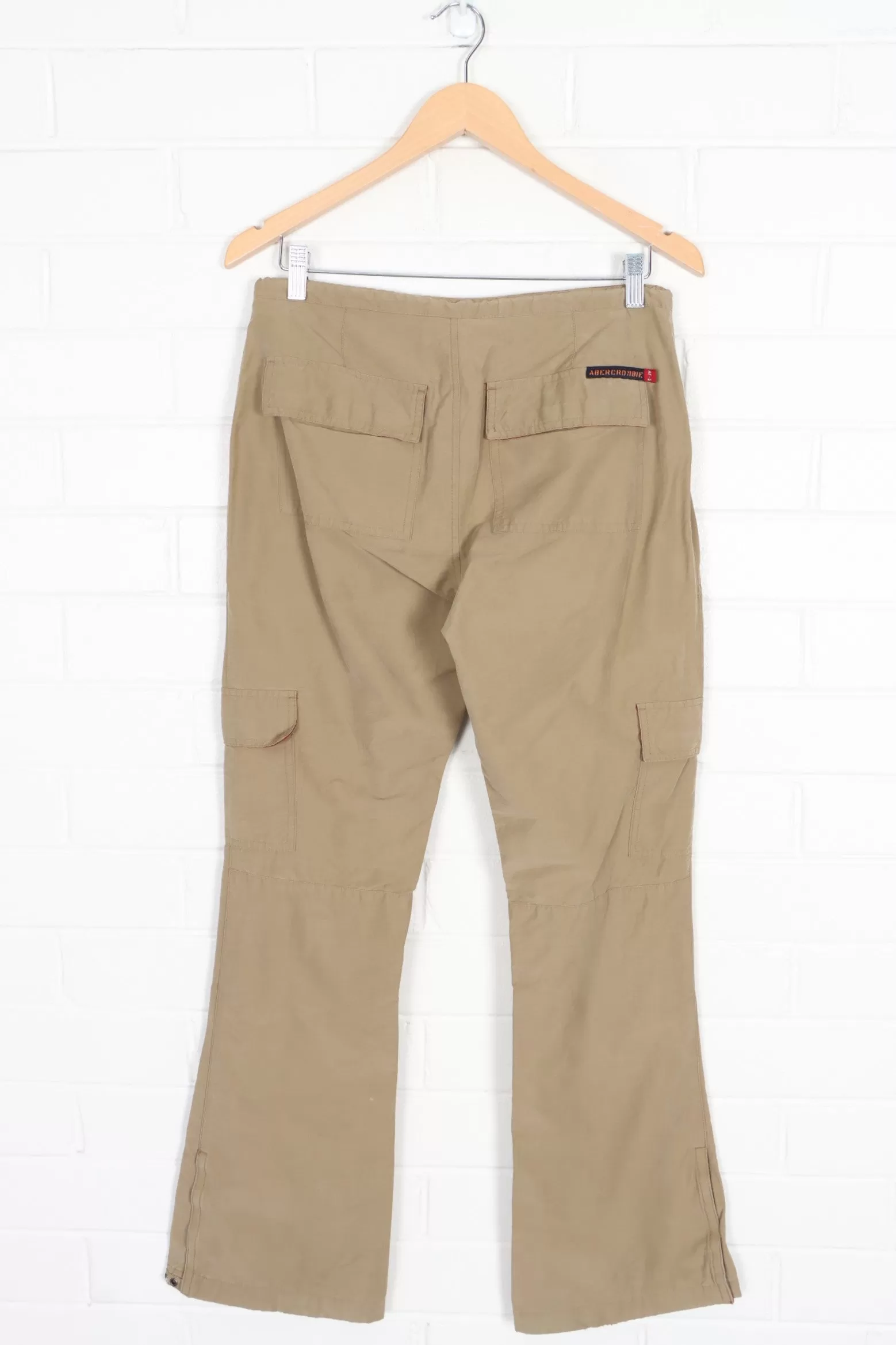 ABERCROMBIE & FITCH Khaki Flared Cargo Pants (Women's 6-8)