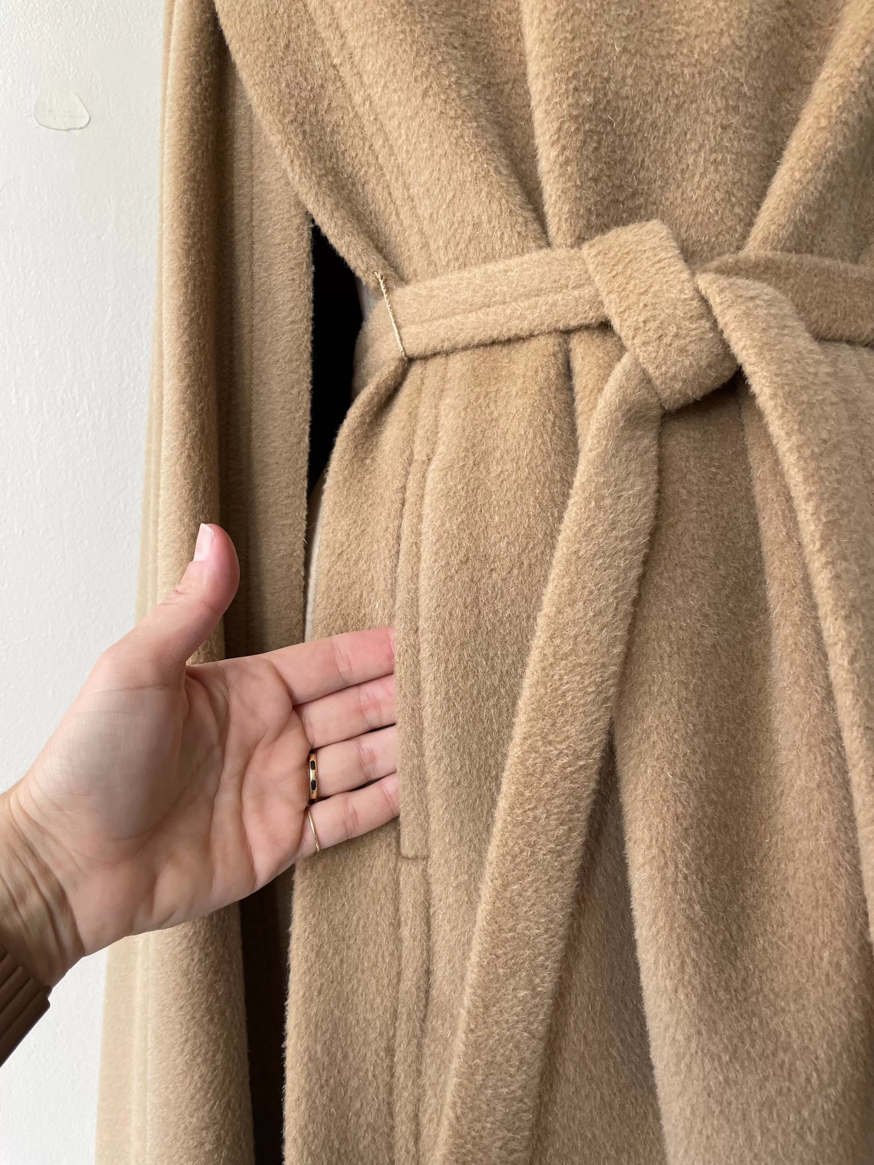 Camel Wool Cape Coat | 1970s