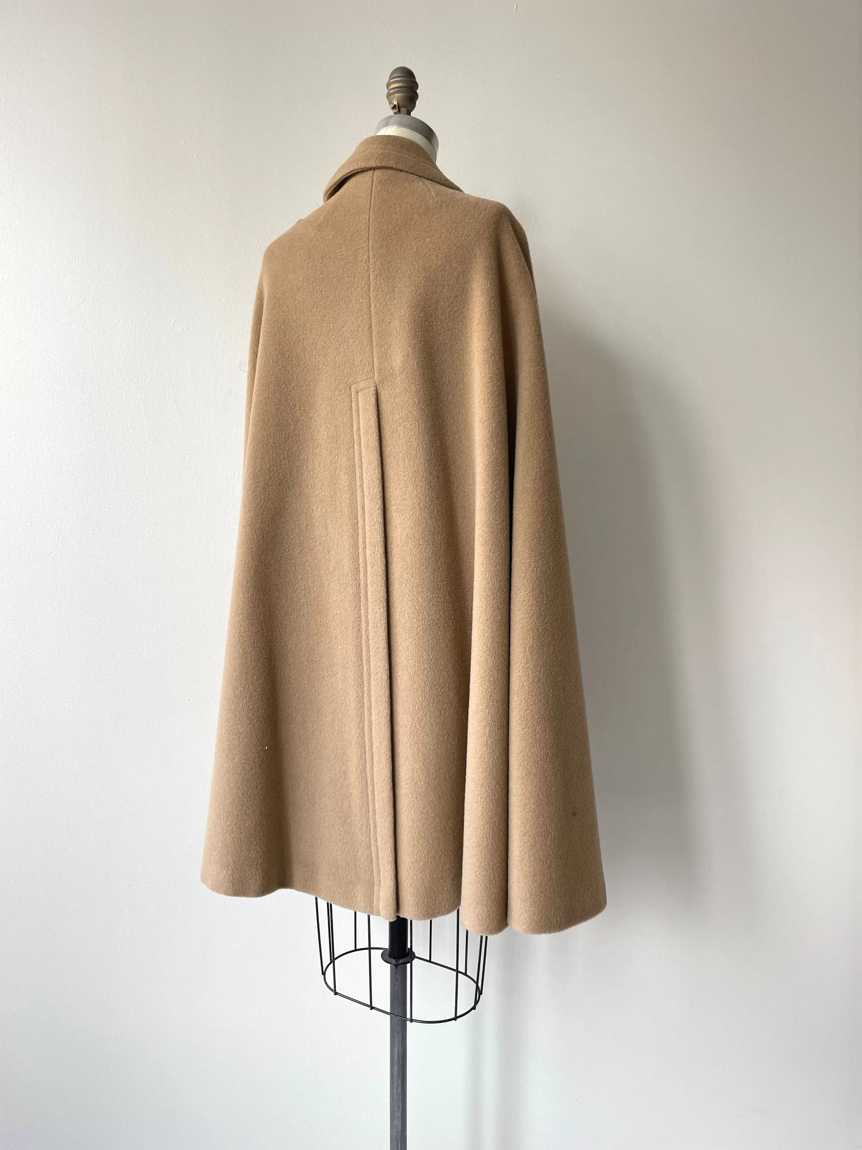 Camel Wool Cape Coat | 1970s