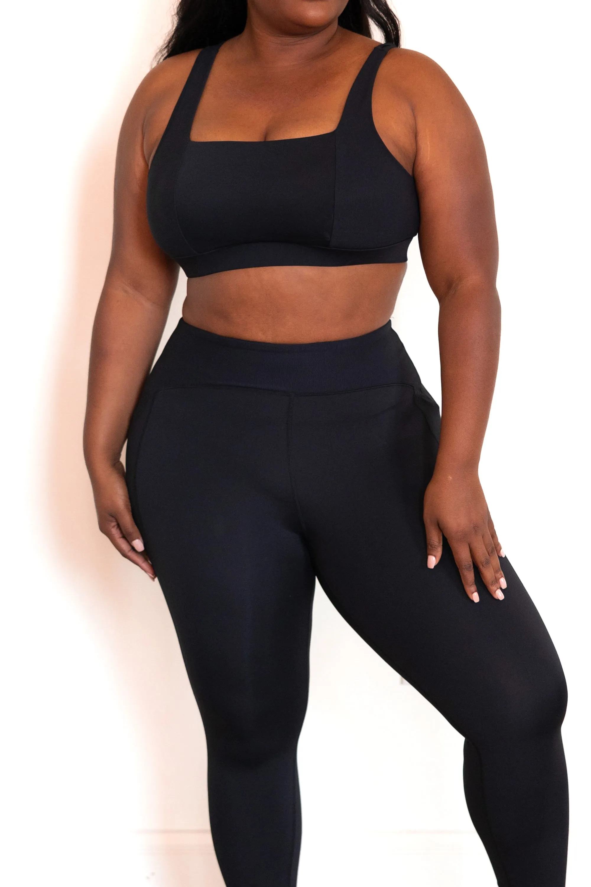 Caught Your Attention Sports Bra, Black