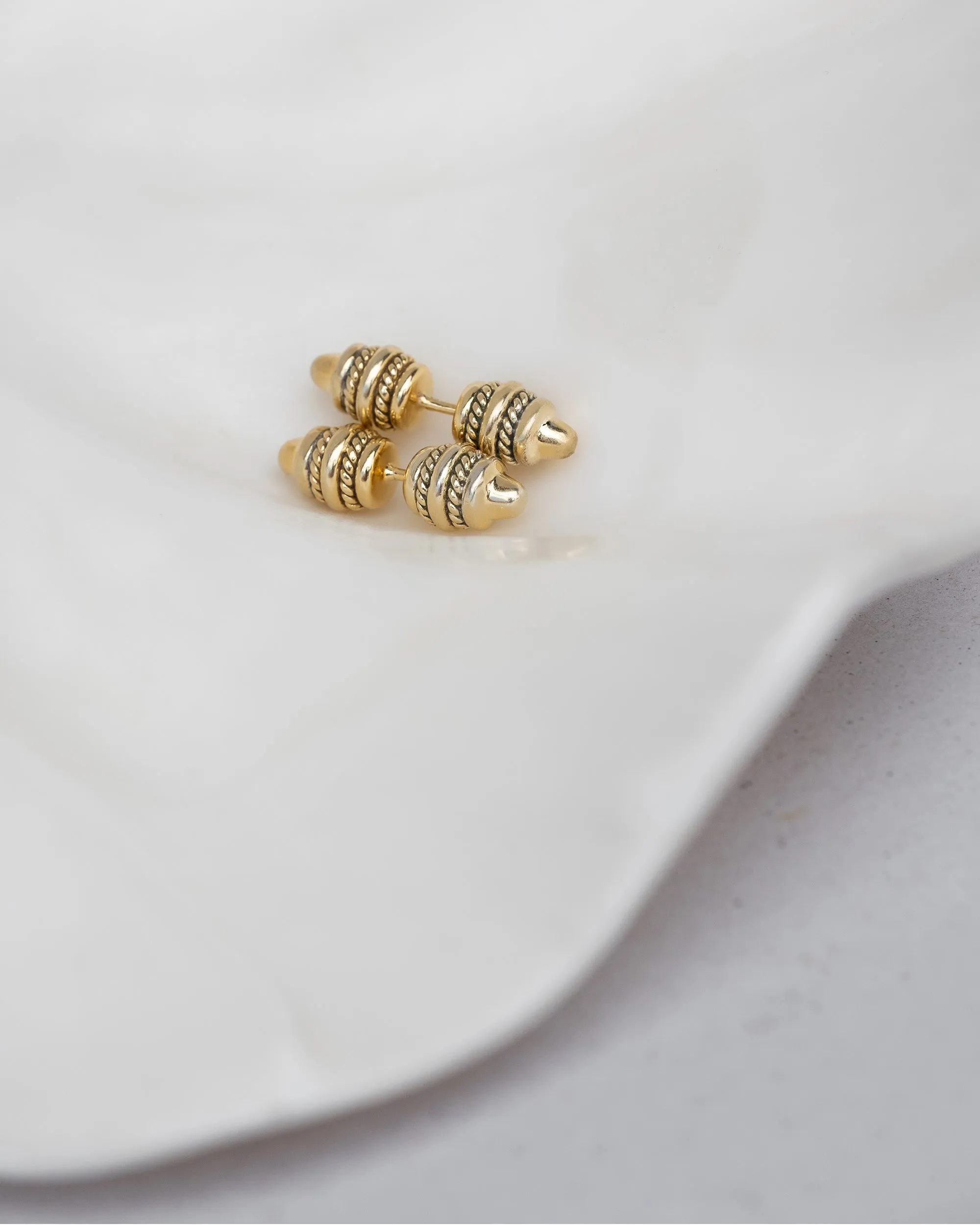 Golden stud earring / DOUBLE