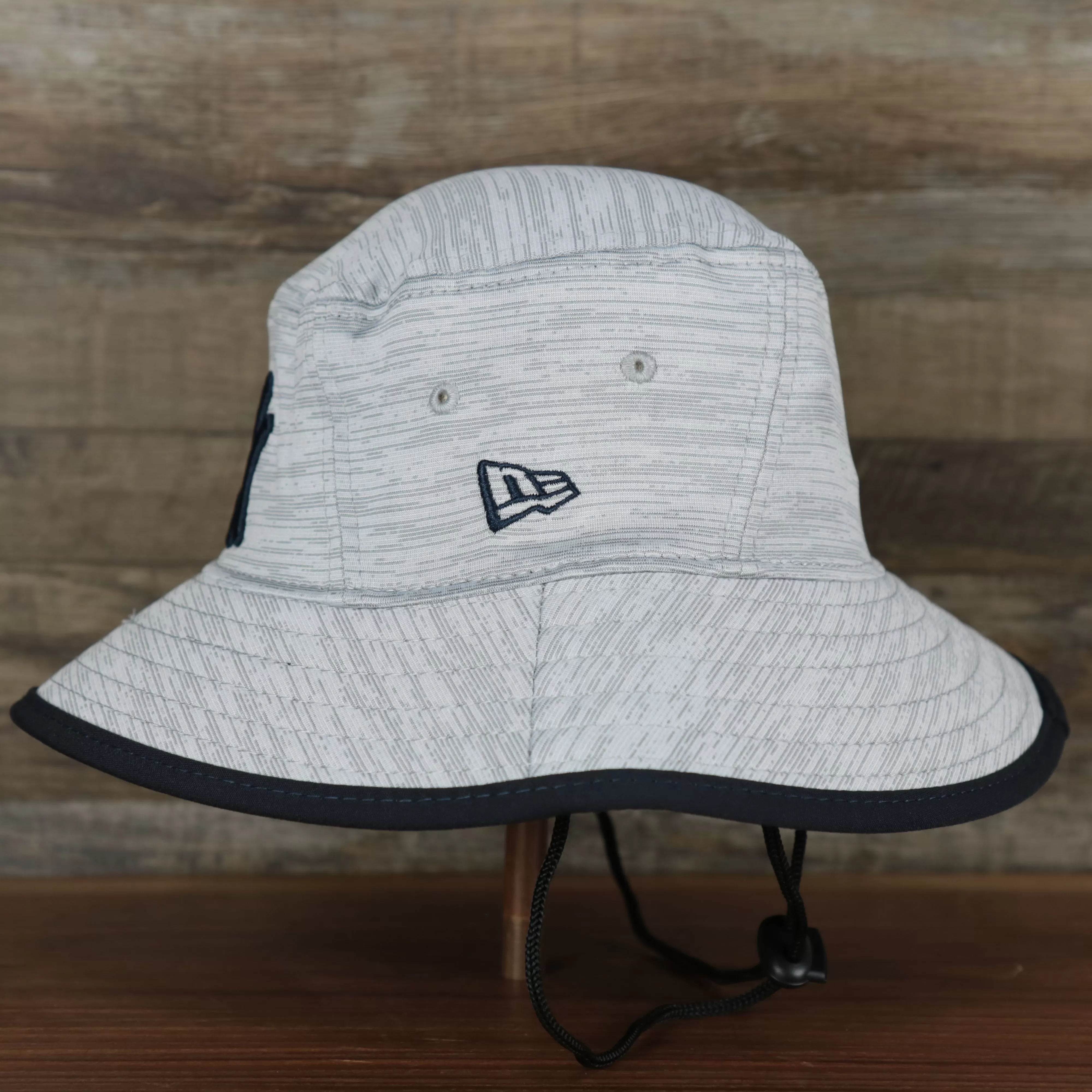 New York Yankees On-Field New Era Performance Bucket Hat | Gray