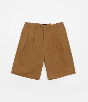 Nike Pleated Chino Shorts - Ale Brown / White