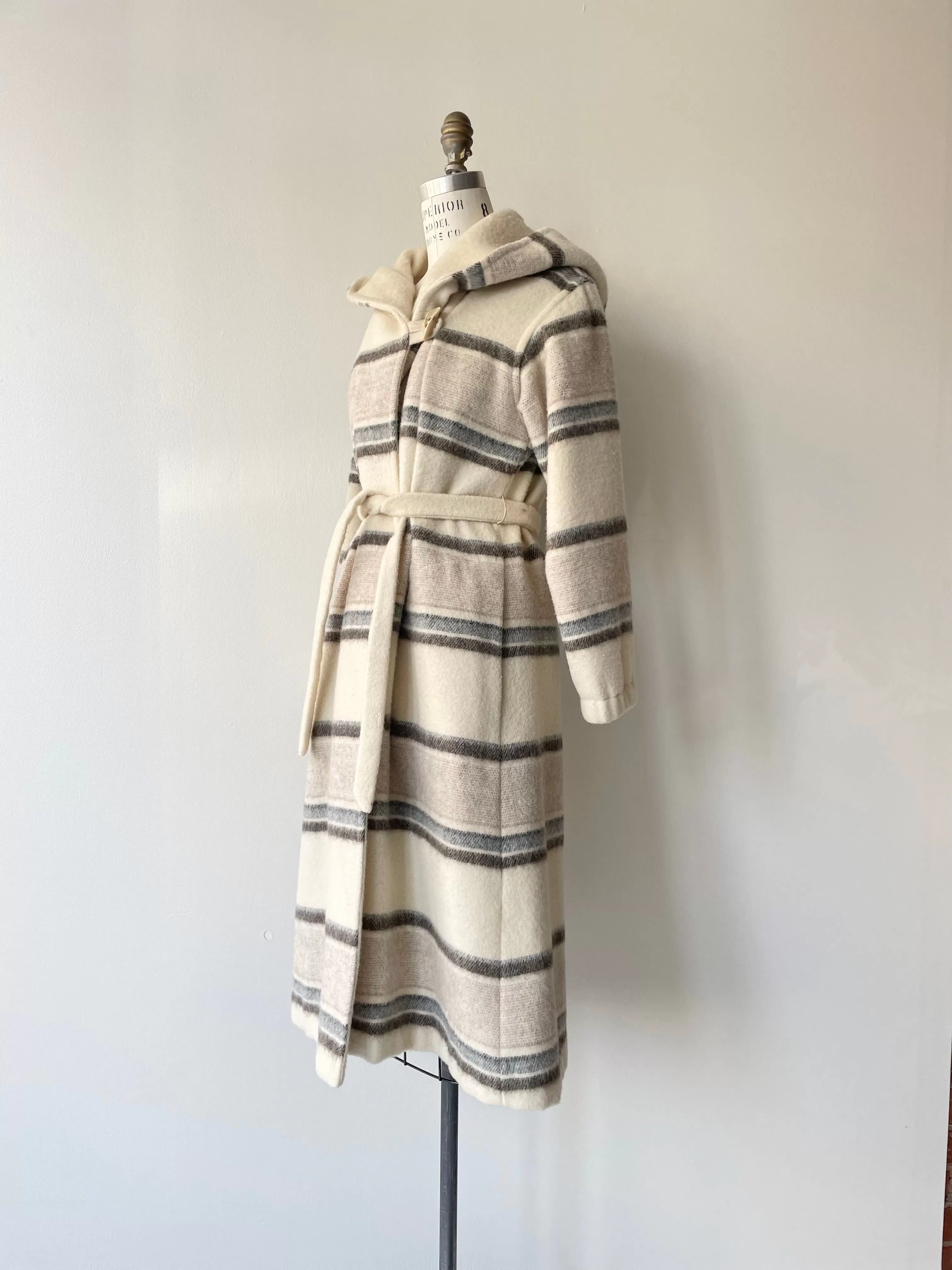 Nunavut Wool Wrap Coat