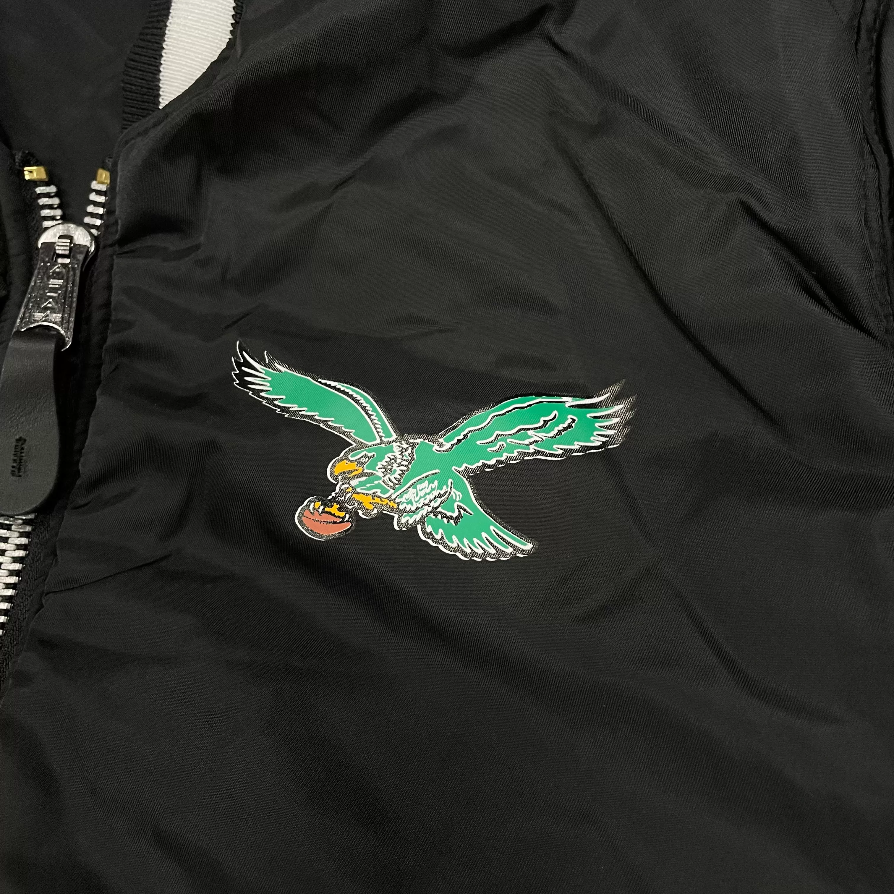 Philadelphia Eagles Throwback Men’s Vintage Reversible Bomber Jacket | Alpha Industries x New Era