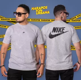 Polera nike prelavada plomo