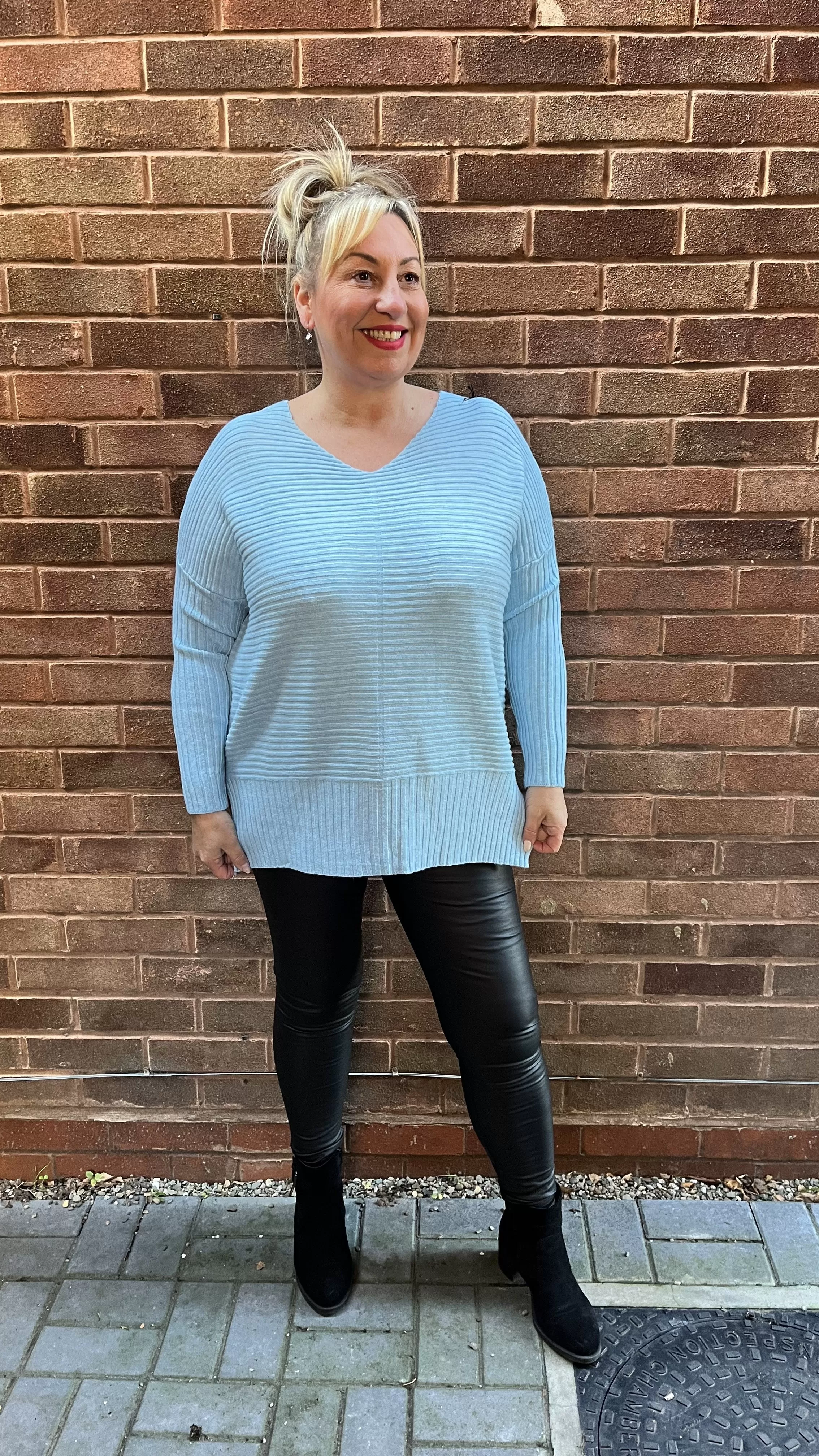 RACHEL Ribbed V-Neck Fine Knit Jumper