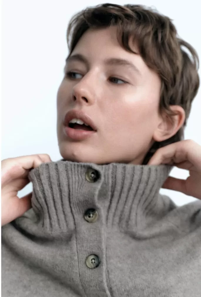 ZARA  |BUTTONED HIGH COLLAR KNIT SWEATER